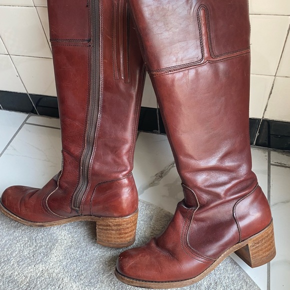 Leather boots - Picture 7 of 8